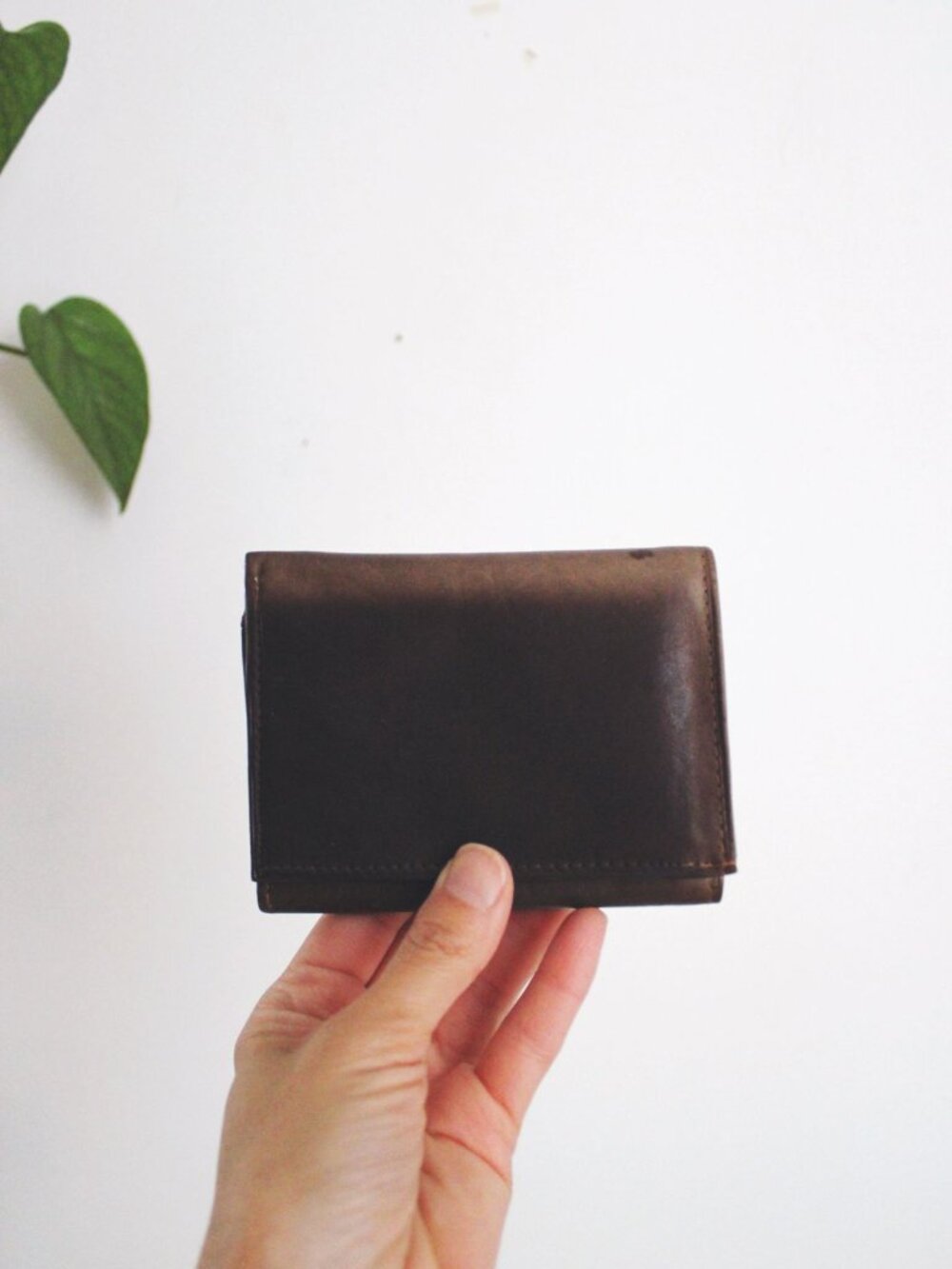 Vintage Genuine Leather Mens Trifold Wallet Dark Brown Soft Worn Distressed